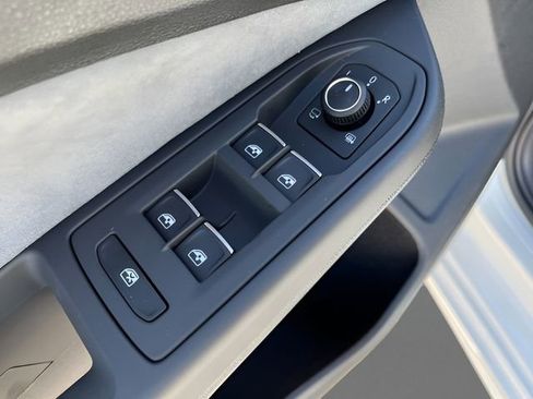 New 2026 Volkswagen Golf w/ Euro Style Package AWD/4WD image 11