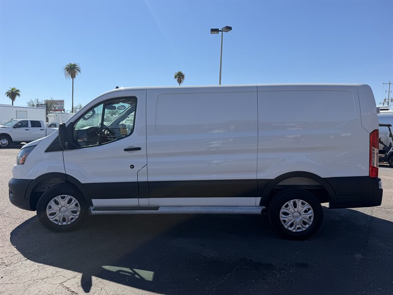 Used 2025 Ford Transit 250 Low Roof w/ Exterior Upgrade Package RWD image 5