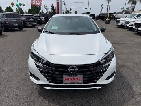 New 2025 Nissan Versa SR w/ Trunk Package FWD image 2