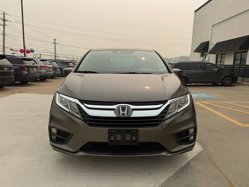 Used 2018 Honda Odyssey EX image 2