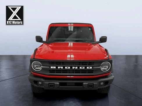 Used 2022 Ford Bronco Black Diamond image 9