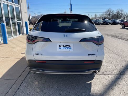 New 2026 Honda HR-V Sport image 6