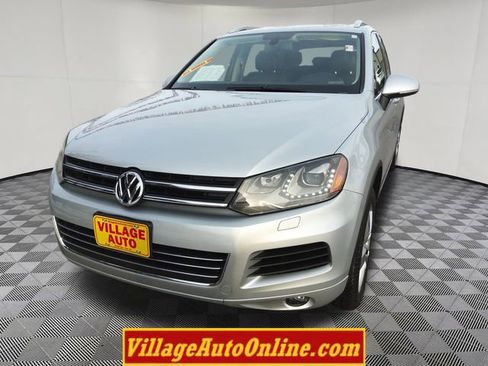Used 2014 Volkswagen Touareg VR6 image 18