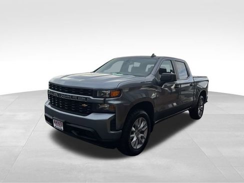 Used 2021 Chevrolet Silverado 1500 Custom image 3