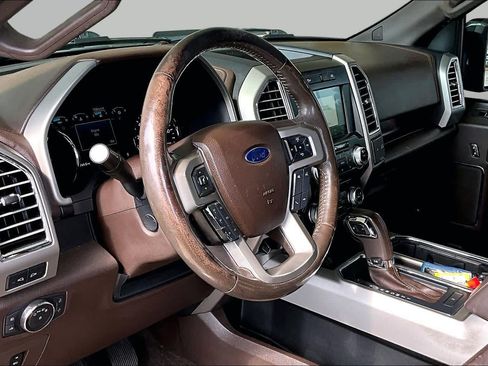 Used 2016 Ford F150 King Ranch w/ Equipment Group 601A Luxury AWD/4WD image 18