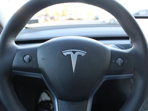 Used 2021 Tesla Model 3 Long Range image 14