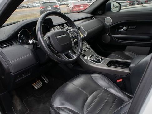 Used 2018 Land Rover Range Rover Evoque HSE Dynamic image 13