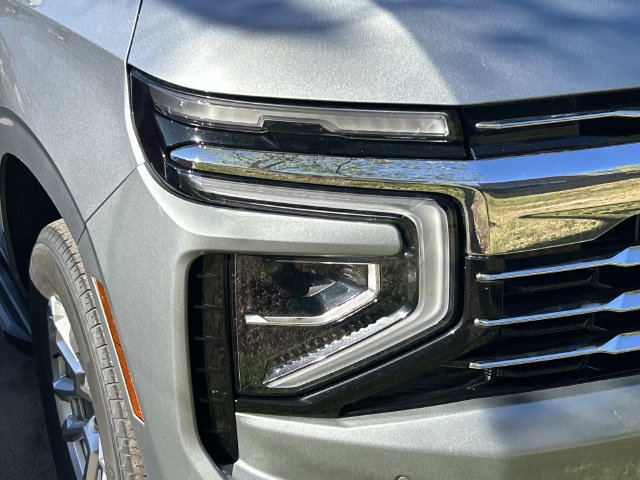 Used 2025 Chevrolet Tahoe LT AWD/4WD image 4