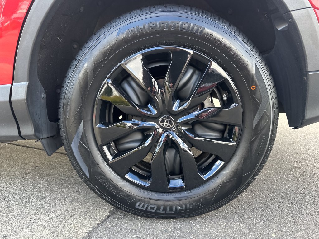 Certified 2017 Toyota RAV4 LE AWD/4WD image 27
