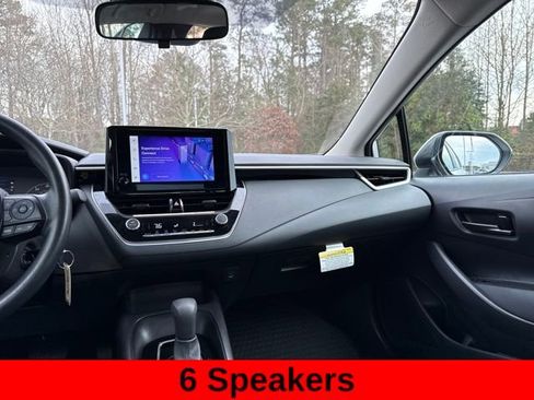 Used 2025 Toyota Corolla LE image 21