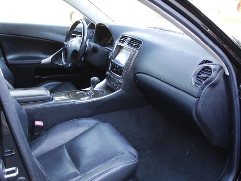 Used 2009 Lexus IS 250 AWD image 40