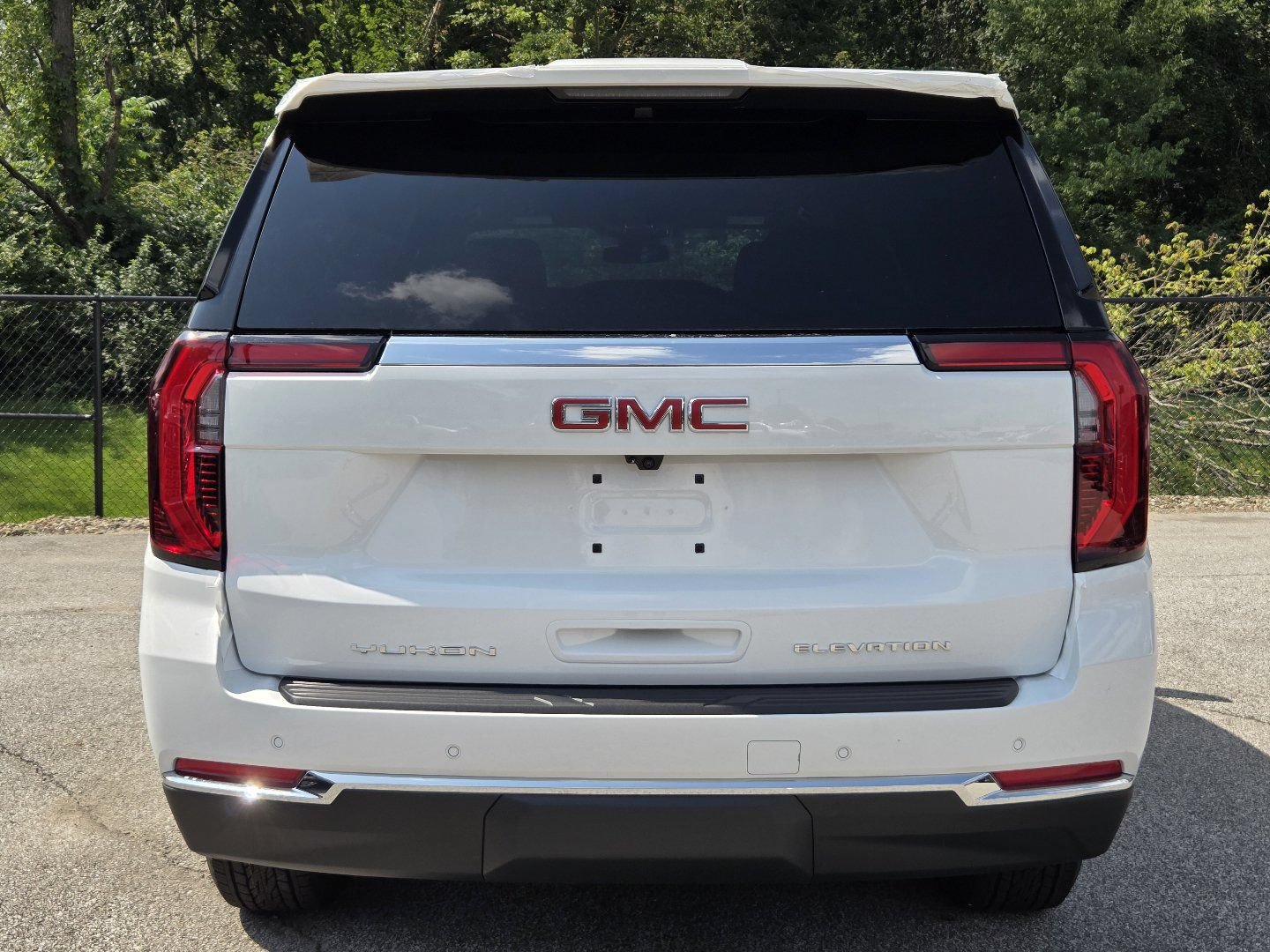 New 2026 GMC Yukon XL Elevation AWD/4WD image 17