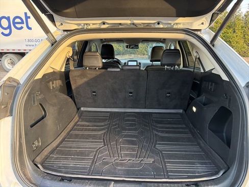 Used 2022 Ford Edge SEL w/ Convenience Package image 10