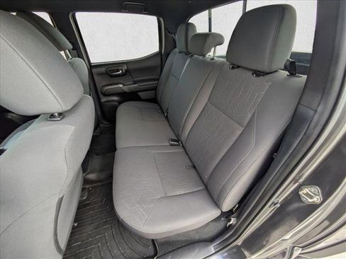 Used 2019 Toyota Tacoma TRD Off-Road image 21