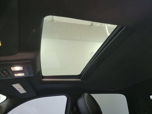 Used 2016 RAM 1500 Limited RWD image 36