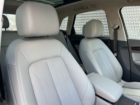 Used 2020 Audi Q5 2.0T Premium image 49