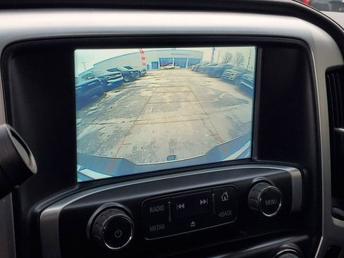 Used 2018 GMC Sierra 2500 SLE w/ HD SLE Preferred Plus Package image 18