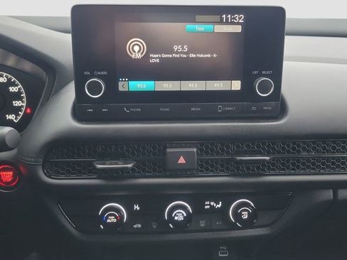 Certified 2025 Honda HR-V LX image 17