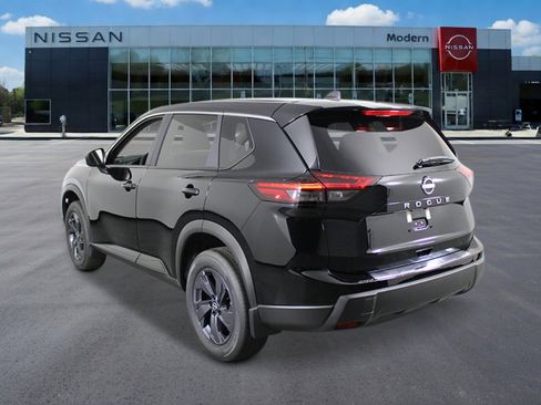 New 2026 Nissan Rogue SV FWD image 3