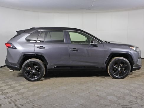 Used 2020 Toyota RAV4 XSE image 16