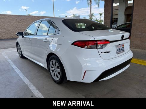 Used 2022 Toyota Corolla LE w/ Carpet Mat Package (TMS) FWD image 3