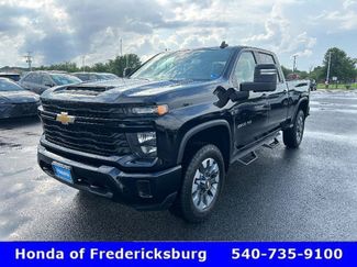 Used 2024 Chevrolet Silverado 2500 Custom w/ Custom Convenience Package AWD/4WD video 1