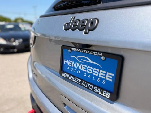 Used 2019 Jeep Compass Trailhawk w/ Cold Weather Group AWD/4WD image 33