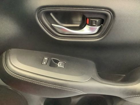 Used 2025 Honda HR-V EX-L image 15