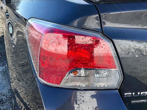 Used 2013 Subaru Impreza 2.0i Premium image 27