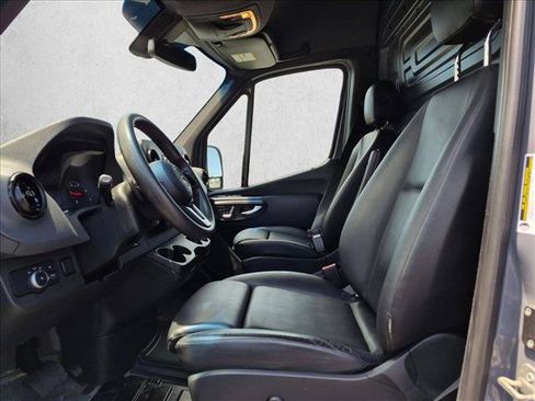 Used 2020 Mercedes-Benz Sprinter 2500 image 15