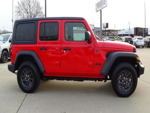 Certified 2025 Jeep Wrangler Unlimited Sport AWD/4WD image 5