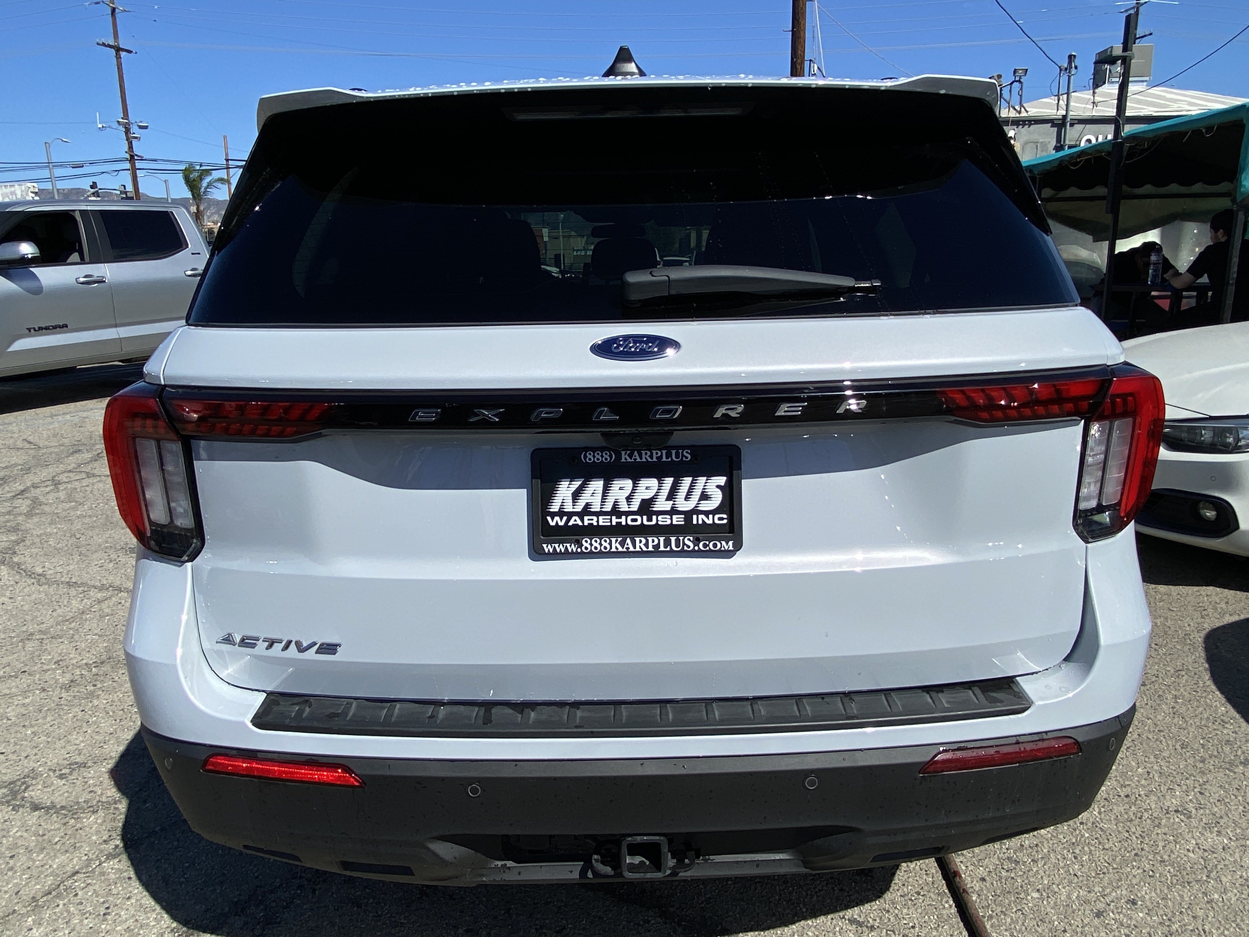 Used 2025 Ford Explorer Active RWD image 8