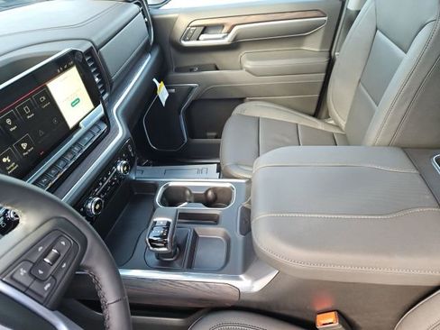 New 2026 GMC Sierra 1500 SLT w/ SLT Premium Plus Package image 32