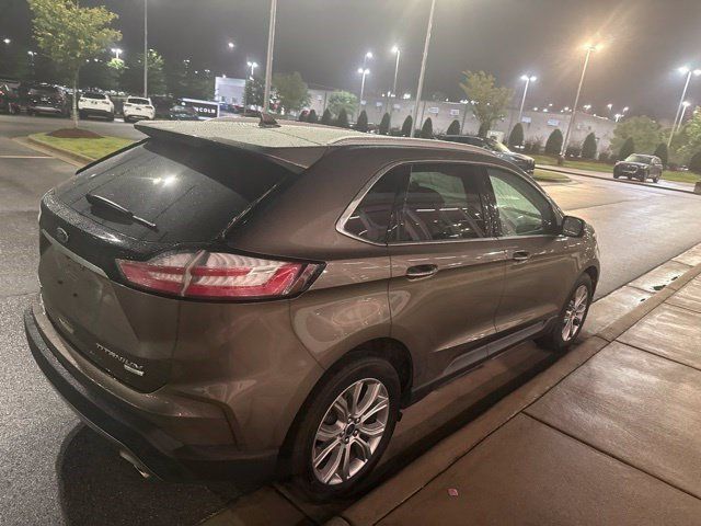 Used 2019 Ford Edge Titanium FWD image 6