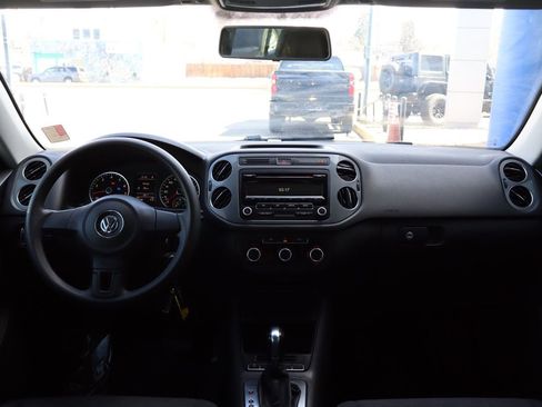 Used 2012 Volkswagen Tiguan S image 14