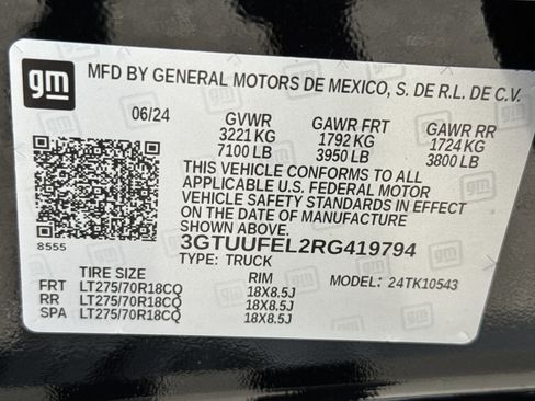 Used 2024 GMC Sierra 1500 AT4X image 37