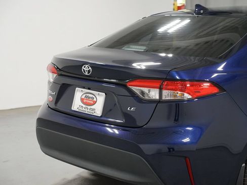 Certified 2025 Toyota Corolla LE FWD image 9