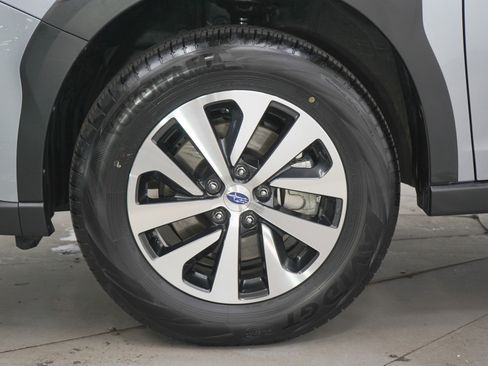 Used 2024 Subaru Outback Premium image 28