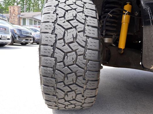 Used 2006 Ford F250 Lariat RWD image 25