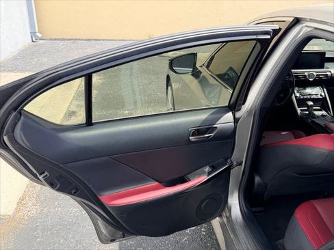 Used 2022 Lexus IS 300 RWD image 13