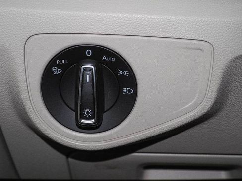 Used 2021 Volkswagen Atlas SEL Premium AWD/4WD image 28