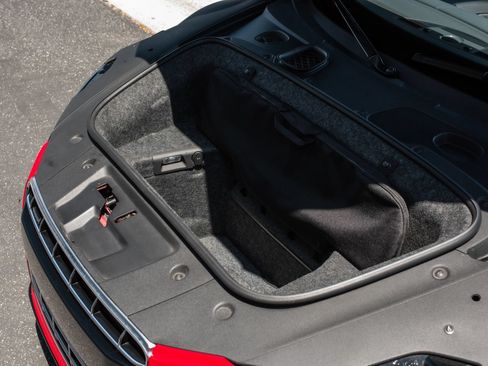 Used 2011 Audi R8 V10 AWD/4WD image 38