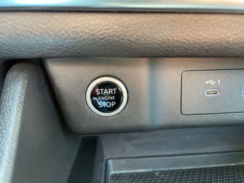 Used 2023 Nissan Rogue S AWD/4WD image 22