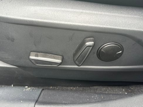 Used 2022 Ford Mustang Mach-E Premium image 13