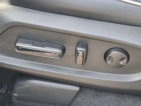 Used 2023 Honda Pilot Elite image 13