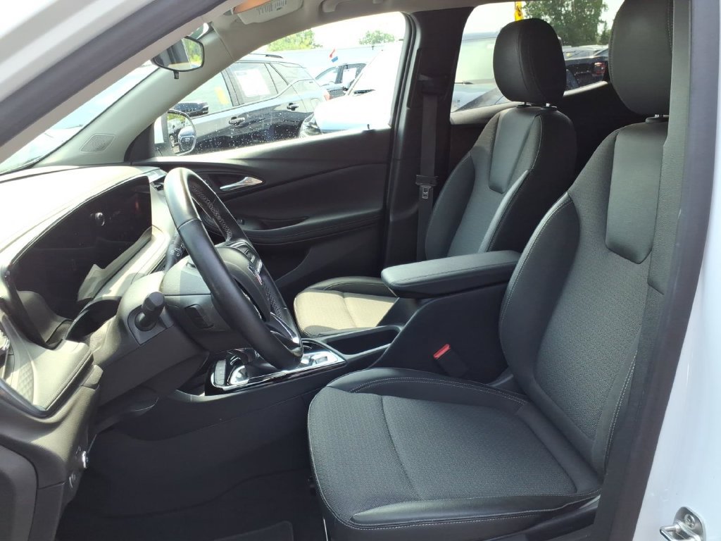 Used 2024 Buick Encore GX Preferred FWD image 15
