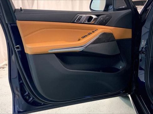 New 2026 BMW X5 xDrive50e image 10