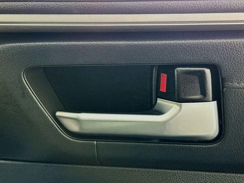 Used 2024 Toyota Sequoia Limited image 29