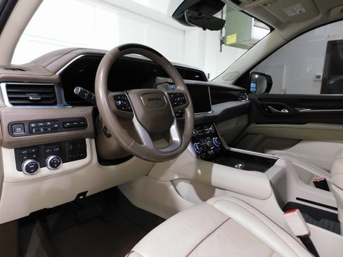 Used 2023 GMC Yukon Denali image 31
