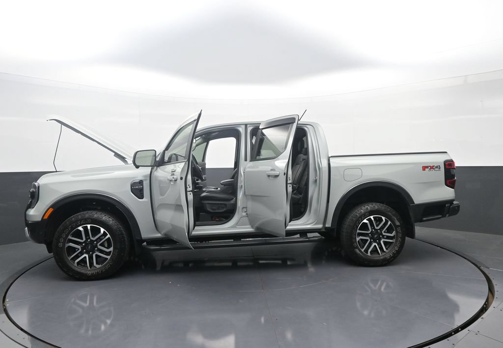 Used 2024 Ford Ranger Lariat w/ FX4 Off-Road Package AWD/4WD image 39